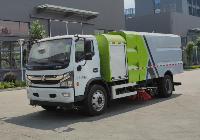 東風凱普特型9方純電動高端多功能洗掃車圖片3