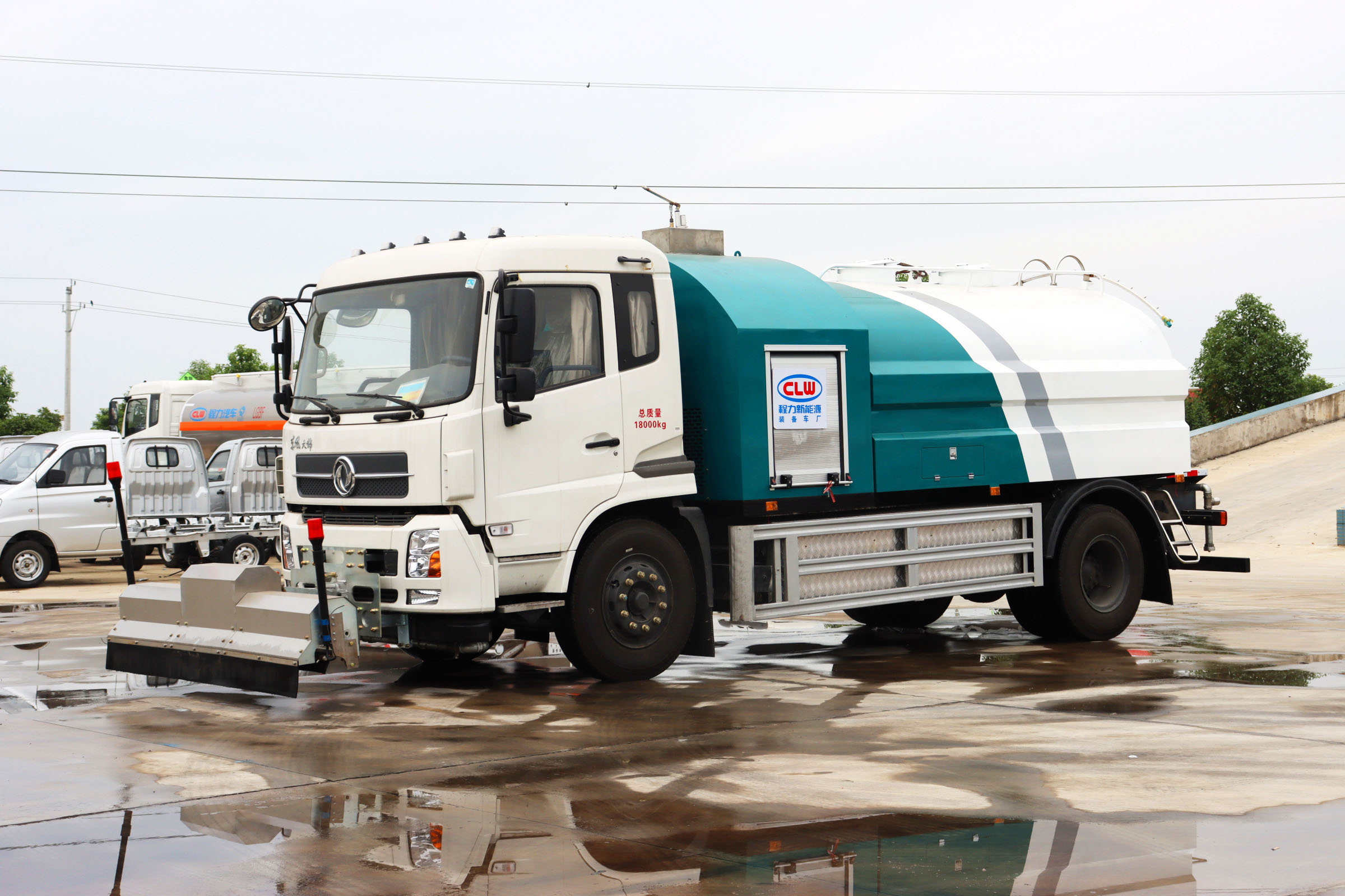 東風(fēng)天錦純電動9方多功能清洗車圖片2